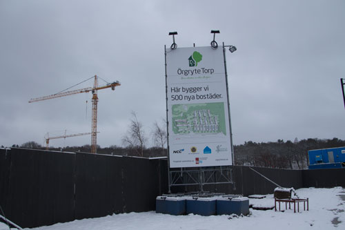 Snart reser sig väl de första huskropparna över planket. Foto: Per Hallén 2015.