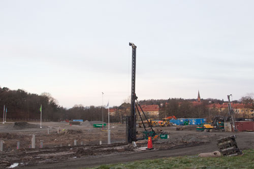 Pålning pågår. Foto: Per Hallén 2014