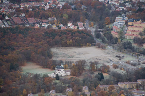 Tomten där Synvillan låg. Flygfoto: Per Hallén 2012.