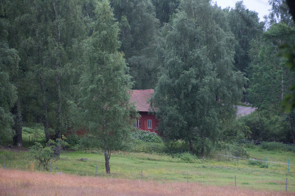 På vägen till station 6 passerar du Gundla stall. Foto: Per Hallén 2015