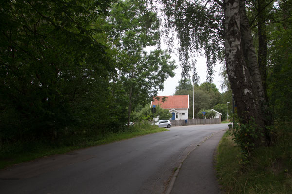 Till vänster bland träden låg "Tuppa Lenas" torp och lite längre fram Jonstorpet. Foto: Per Hallén 2015