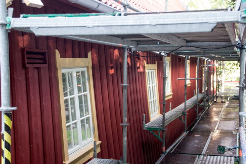 Fasaden mot stenmagasinet är nu också nästan klar. Några detaljer kring fönstren skall dock ordnas. Foto: Per Hallén 2016.